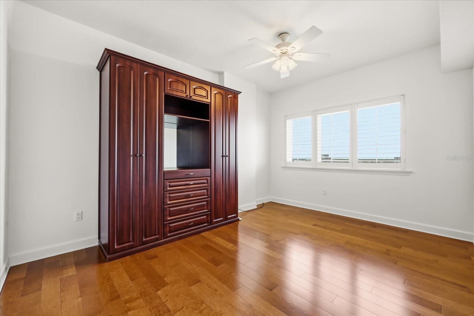 SANCTUARY DOWNTOWN CONDO - Residential