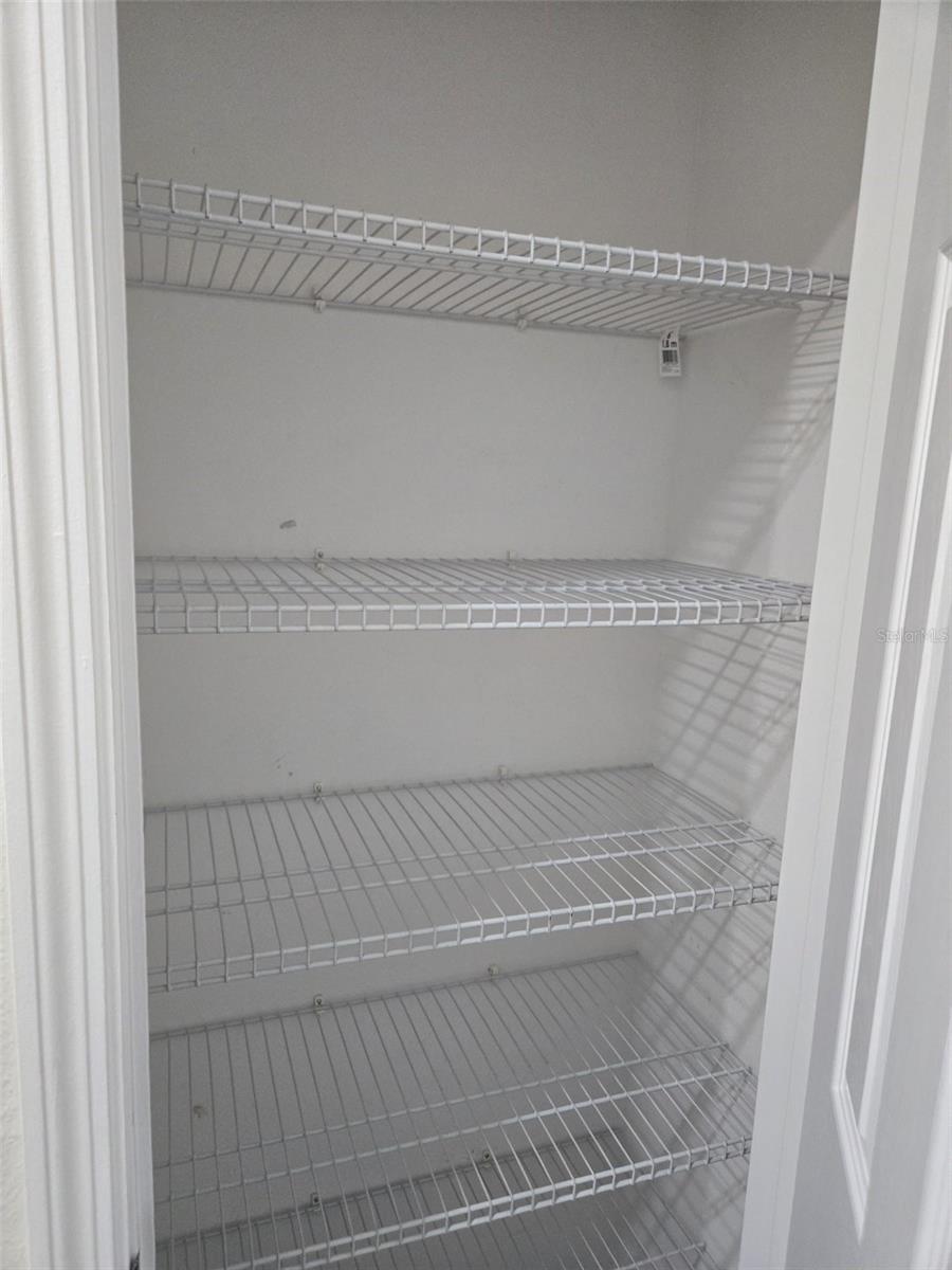 ISLAND WALK 49 71 - Residential Lease