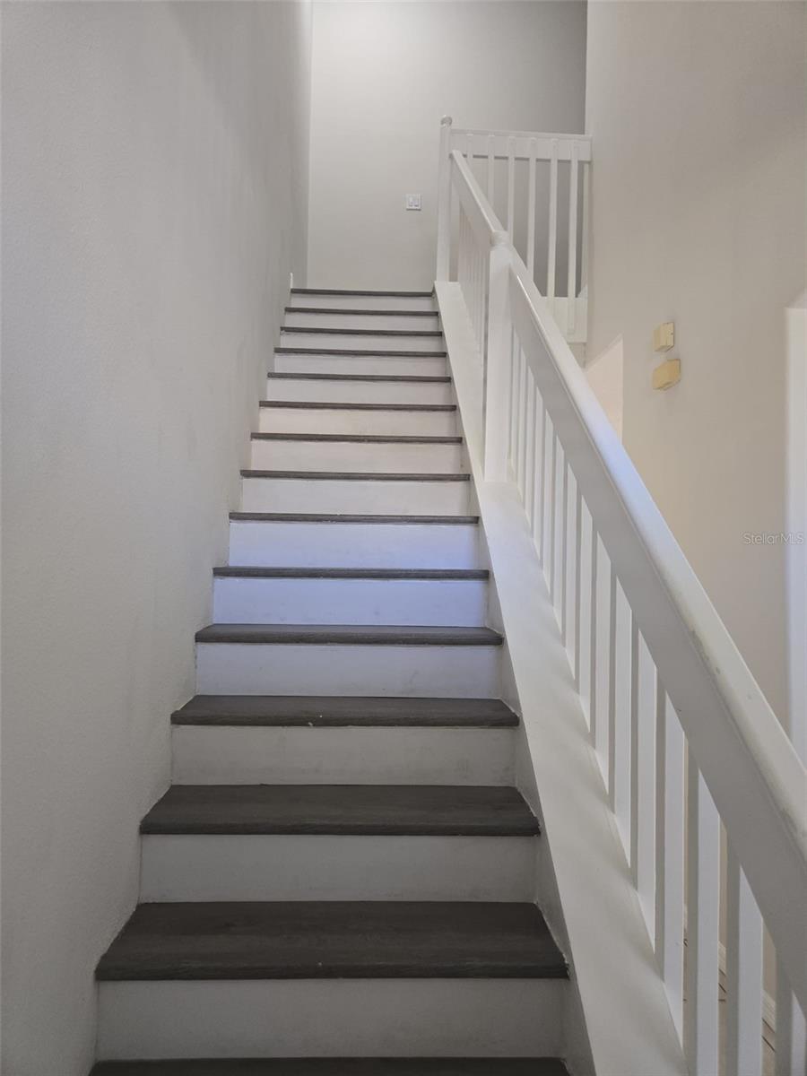 ISLAND WALK 49 71 - Residential Lease