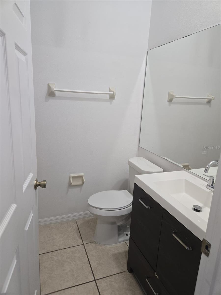 ISLAND WALK 49 71 - Residential Lease