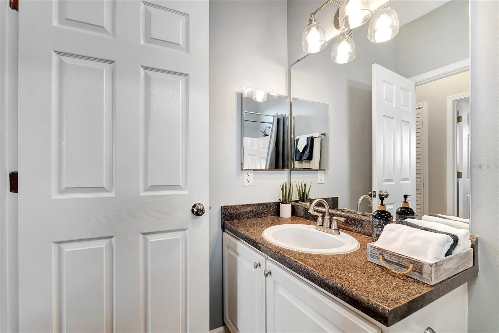 THE PALMS OF CORTEZ - Residential Lease