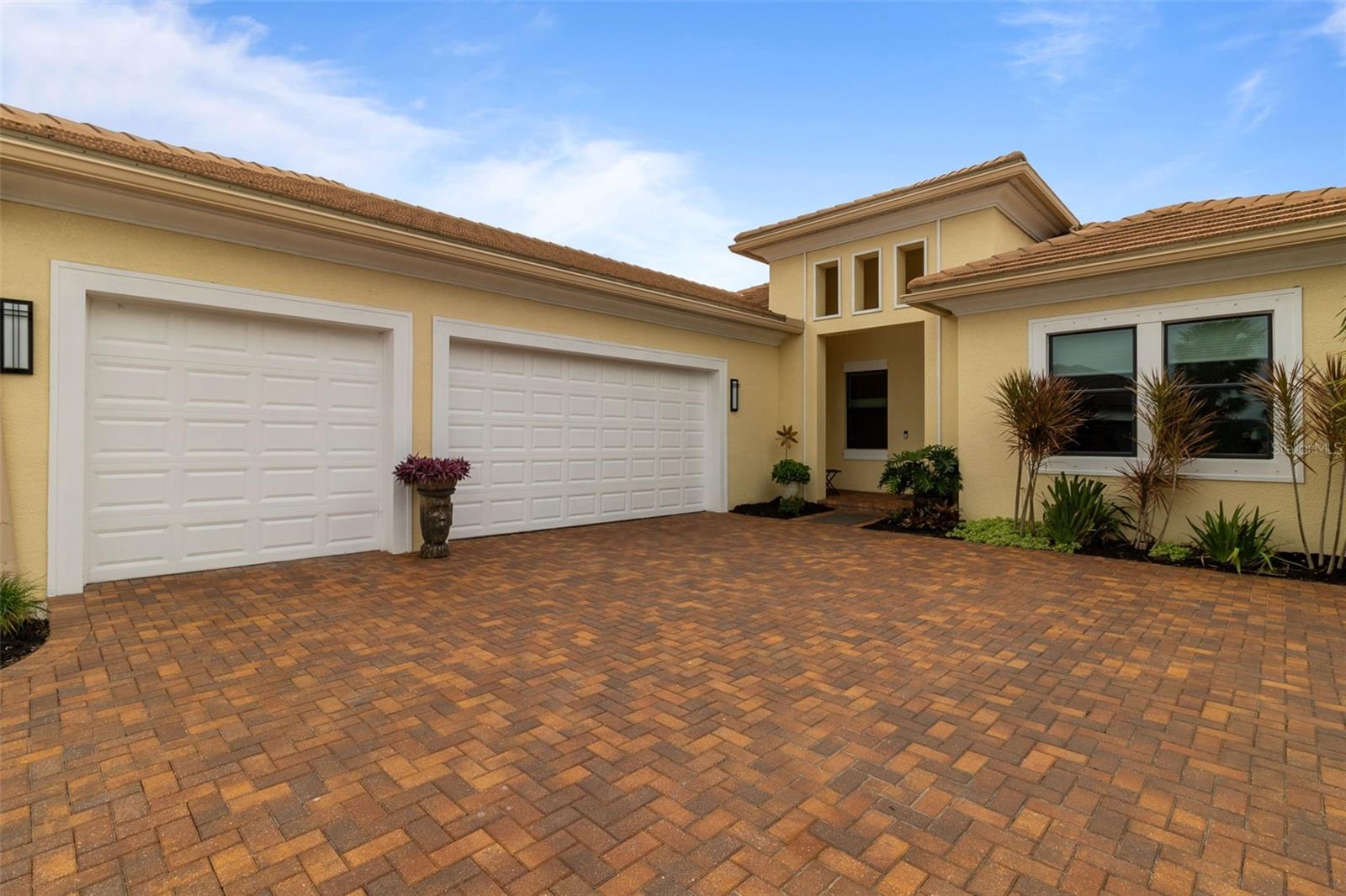 4839 PASTEL COURT