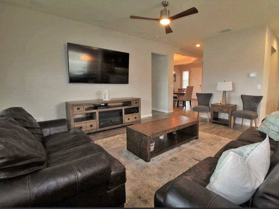 LONG LAKE RANCH VILLAGE 1A - Residential Lease