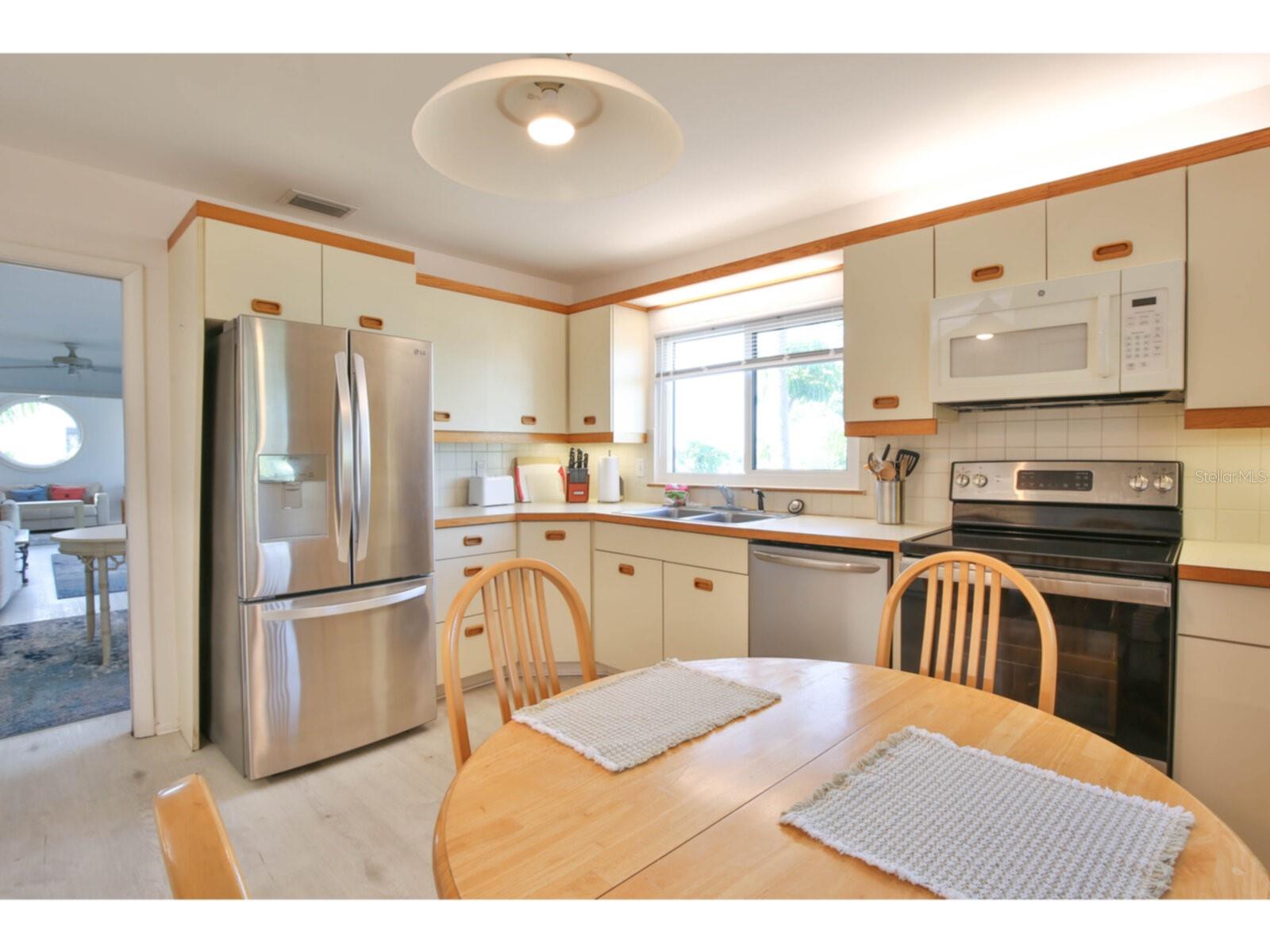 DOCK ON THE BAY SEC 1 - Residential Lease