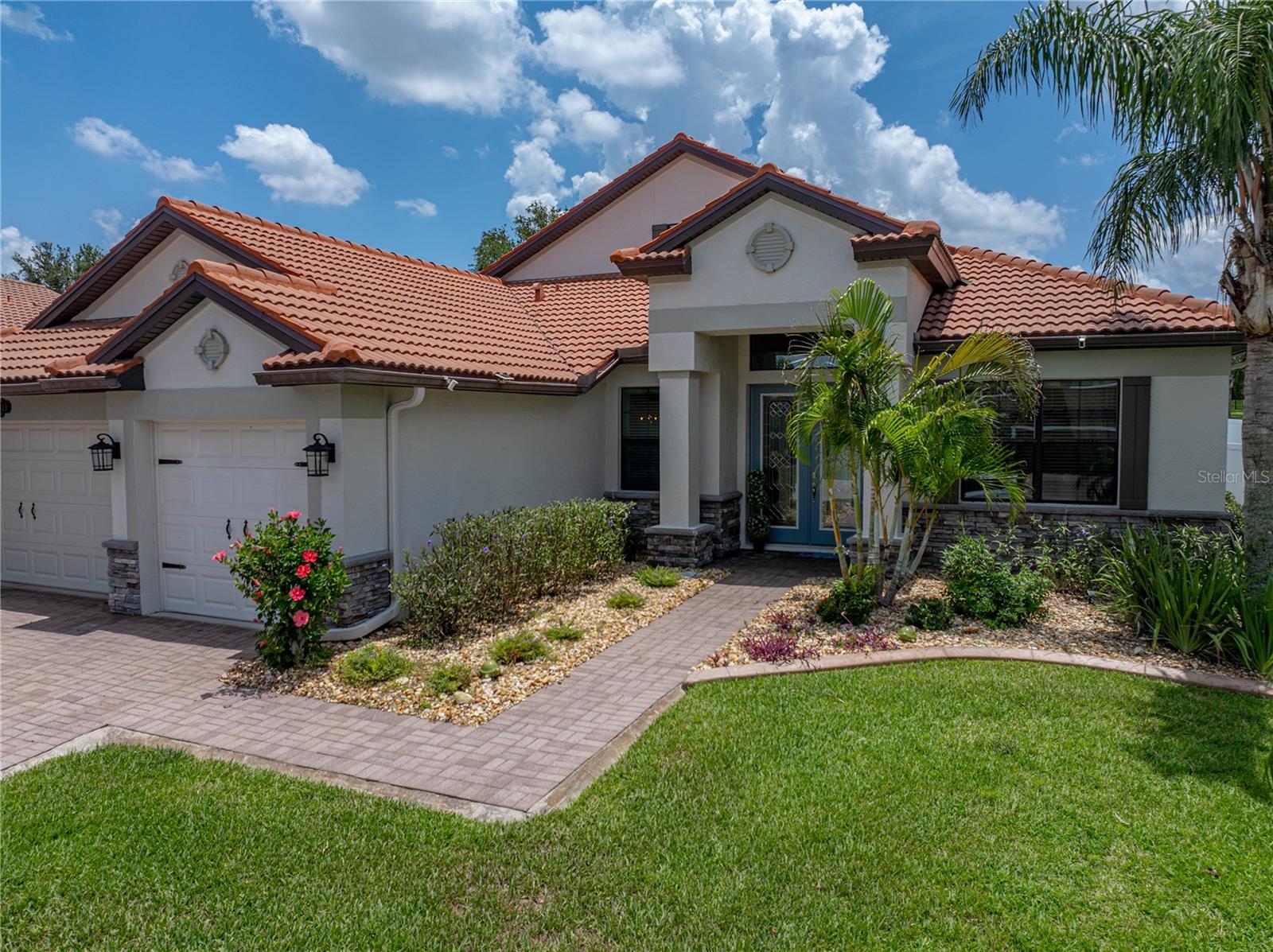 3939 SUNSET LAKE DRIVE
