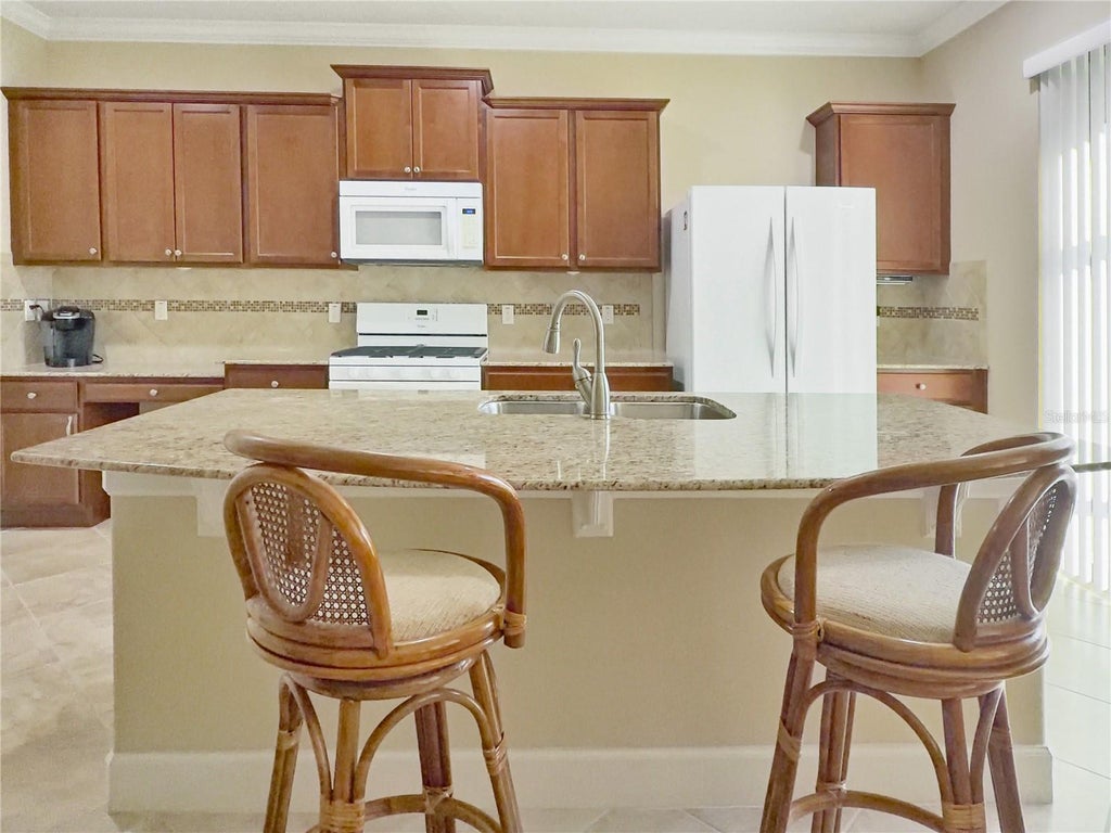 Photo of 521 Vista Sol Drive, Davenport, FL 33837 (MLS # S5159374)