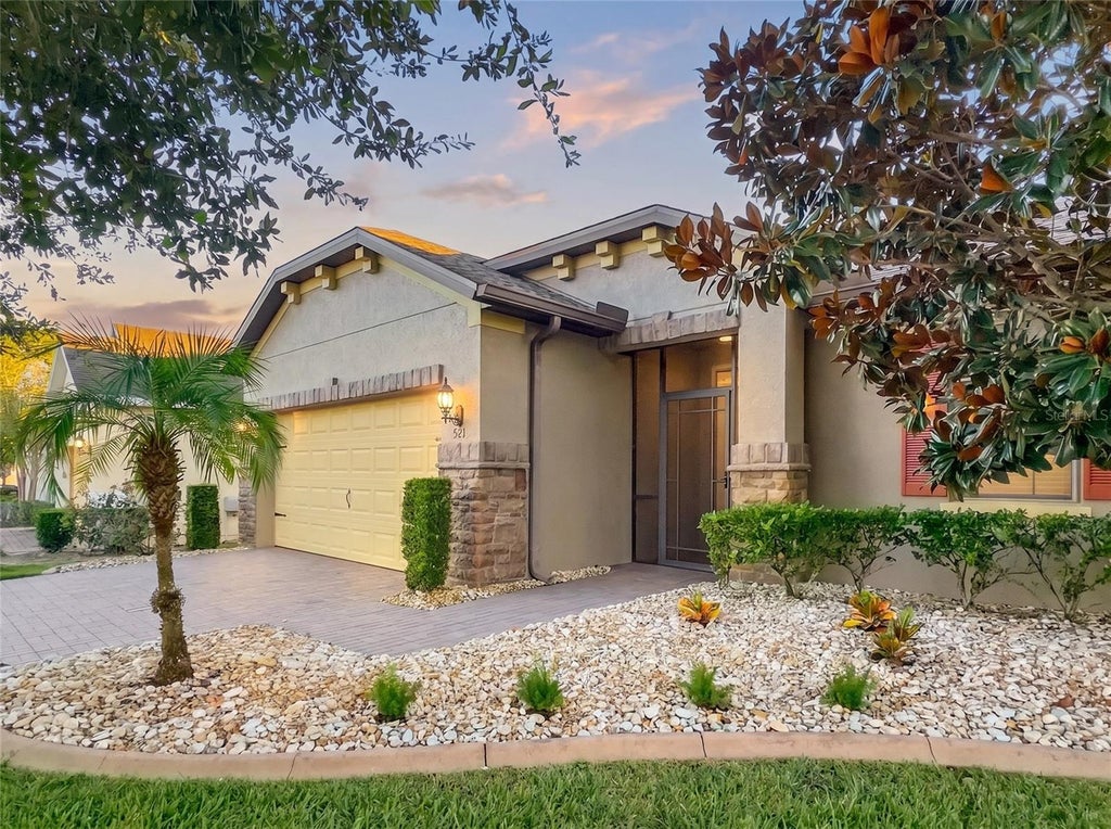 Photo of 521 Vista Sol Drive, Davenport, FL 33837 (MLS # S5159374)