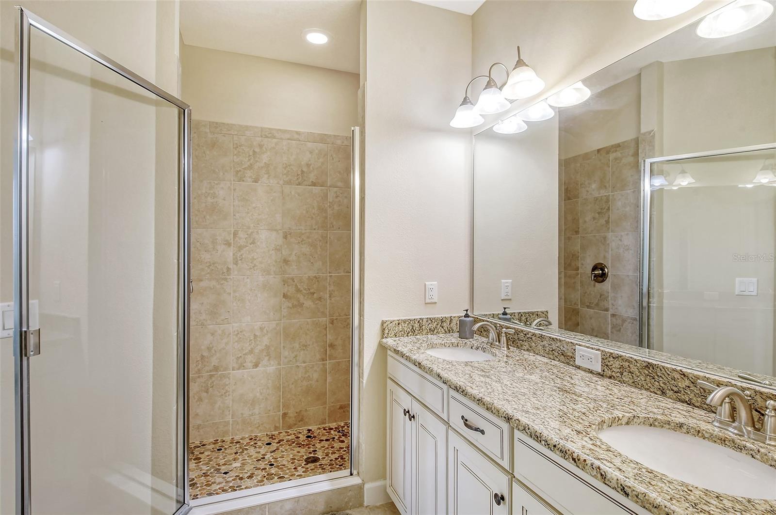 BACCIANO I AT ESPLANADE LAKEWOOD RANCH 5 - Residential Lease