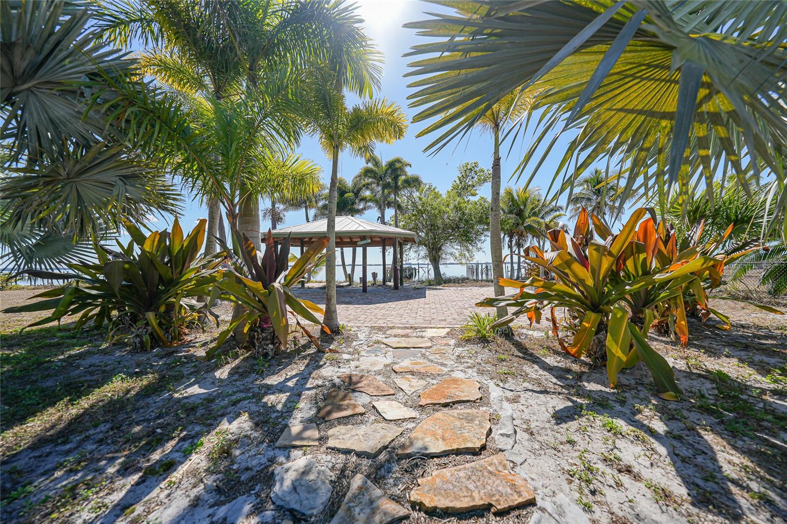 PART OCCUPIED AS SIMMONS ADD - Residential