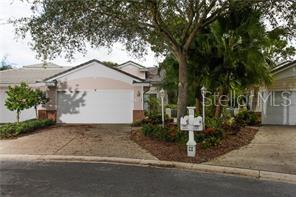 Seasonal-Golfer’s paradise! Enjoy this seasonal villa located inside University Park Country Club. This two bedroom two bath villa overlooks the 14th hole of the beautiful golf course and comes with a golf cart. A split plan design gives both bedrooms private space. The spacious master bedroom offers a walk-in closet and shower. The amenities include golf, tennis, fitness center and dining. Located West of I-75 and approximately 3.5 miles to University Town Center. Minutes away from delicious restaurants and approximately 8 miles to downtown Sarasota.