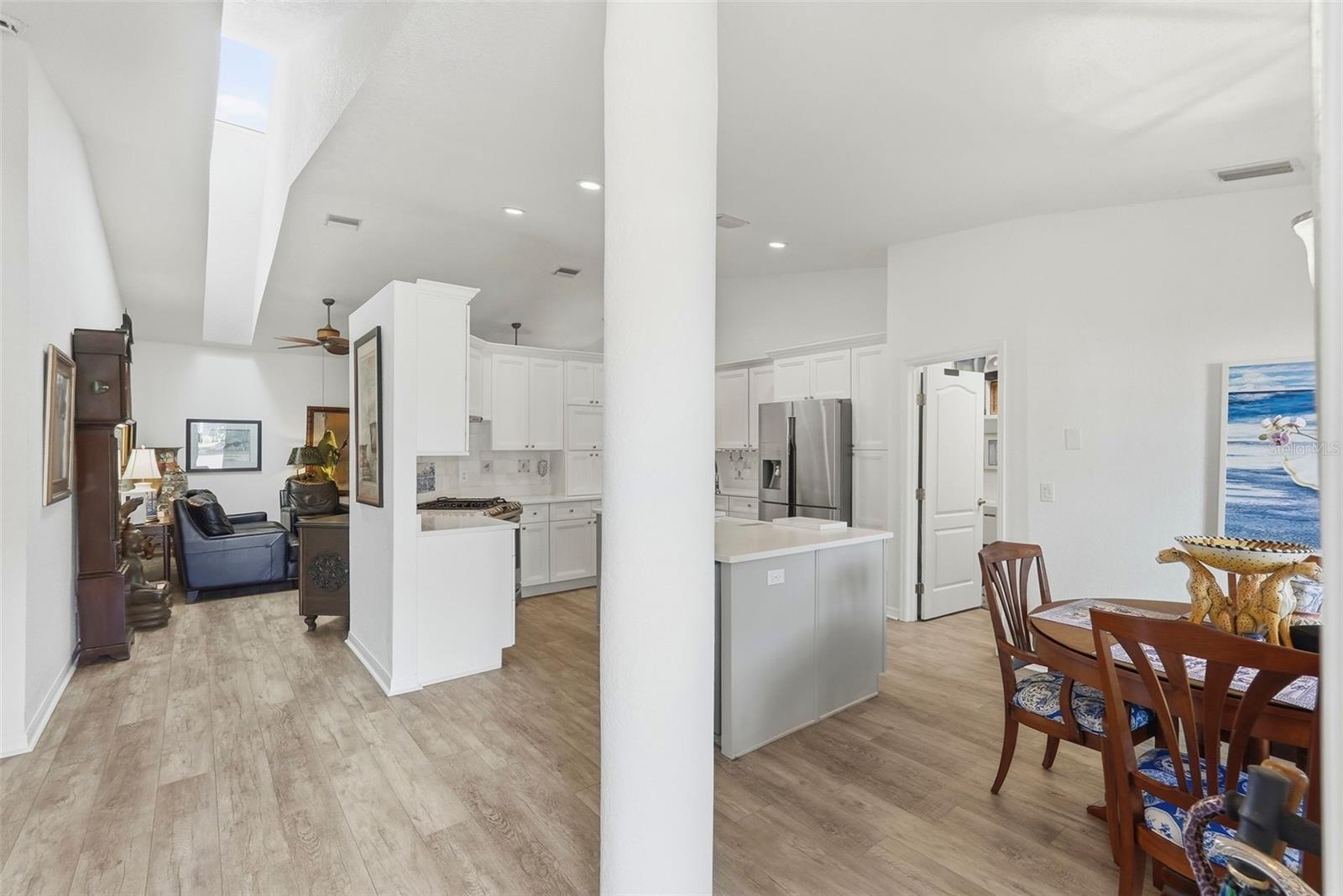 MAXIMO MOORINGS - Residential