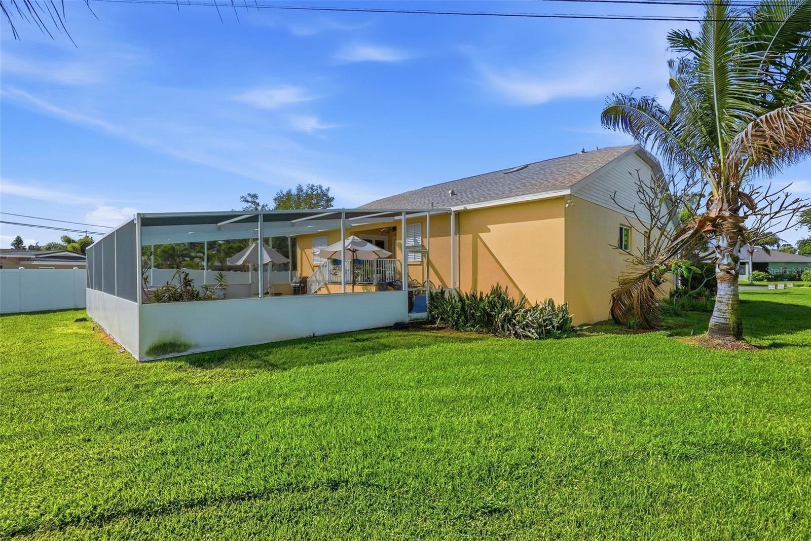 MAXIMO MOORINGS - Residential