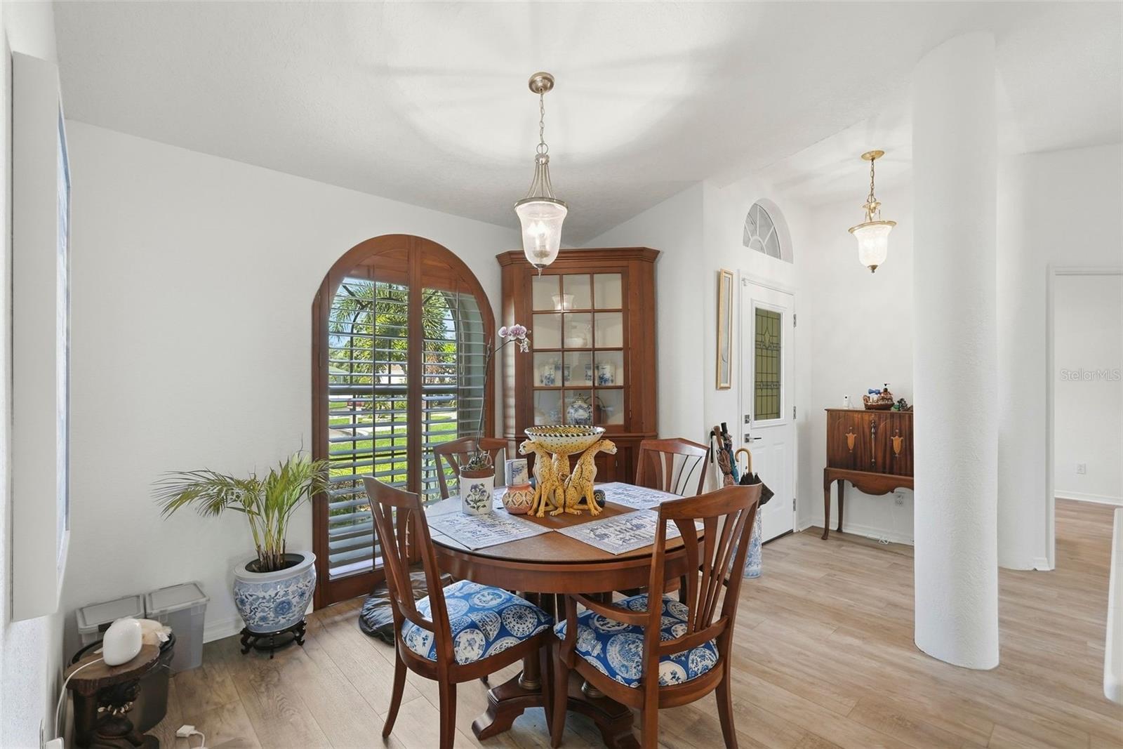 MAXIMO MOORINGS - Residential