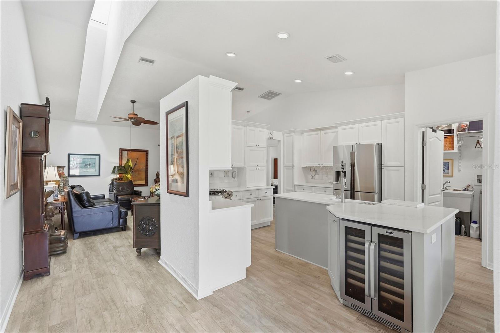 MAXIMO MOORINGS - Residential