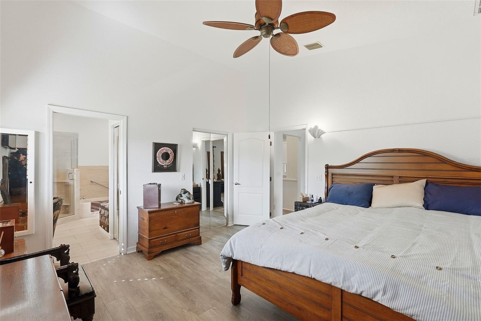 MAXIMO MOORINGS - Residential