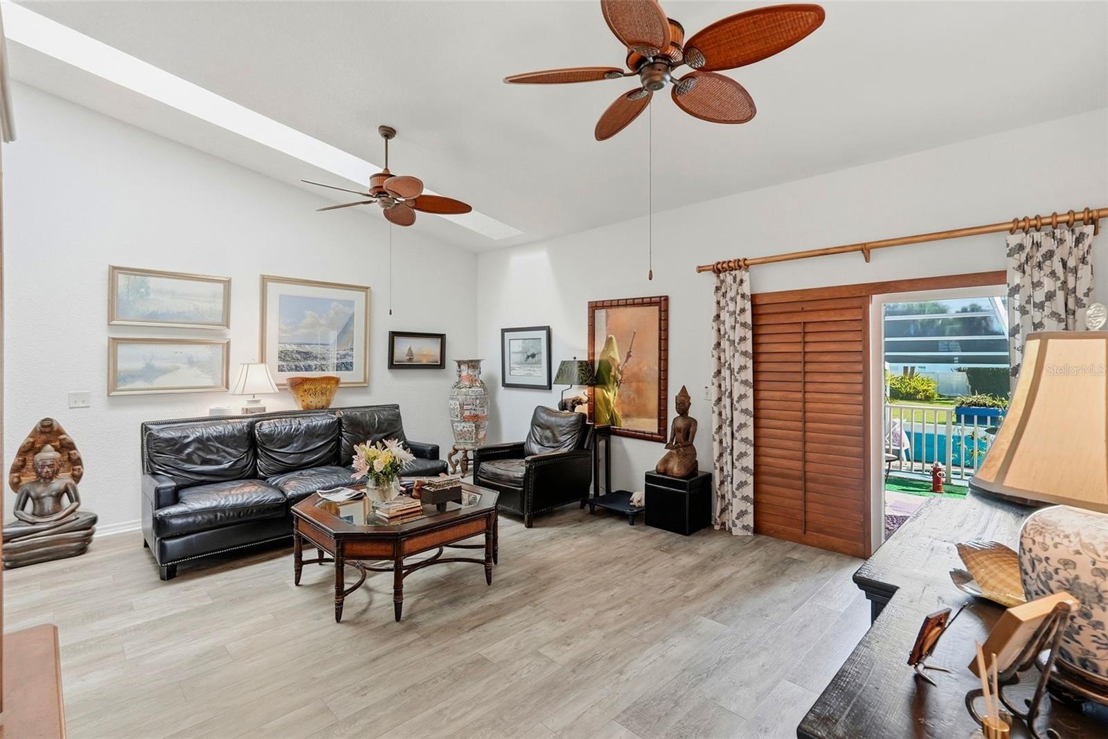 MAXIMO MOORINGS - Residential