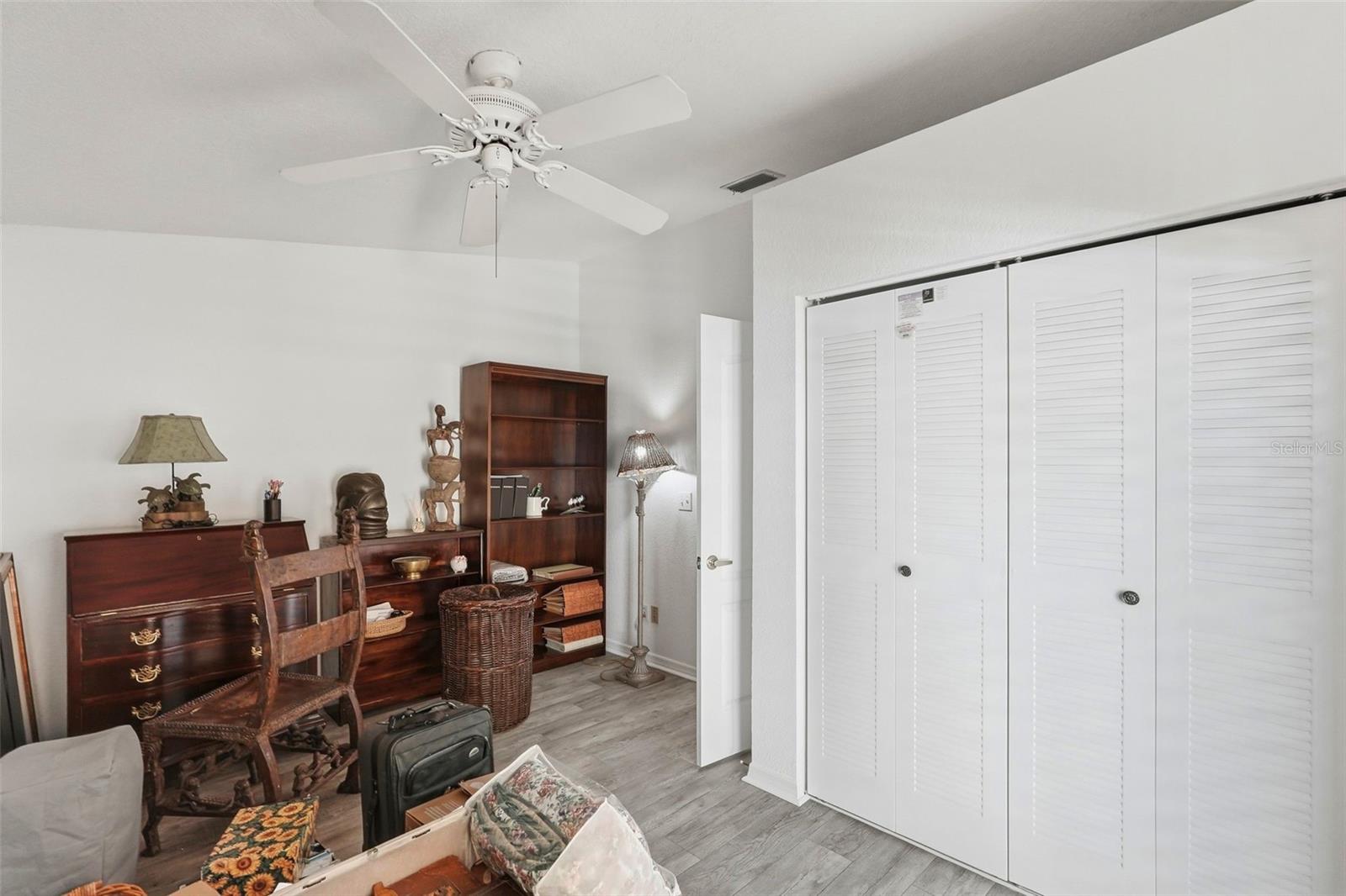 MAXIMO MOORINGS - Residential