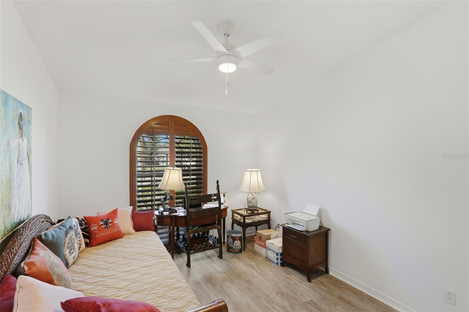 MAXIMO MOORINGS - Residential