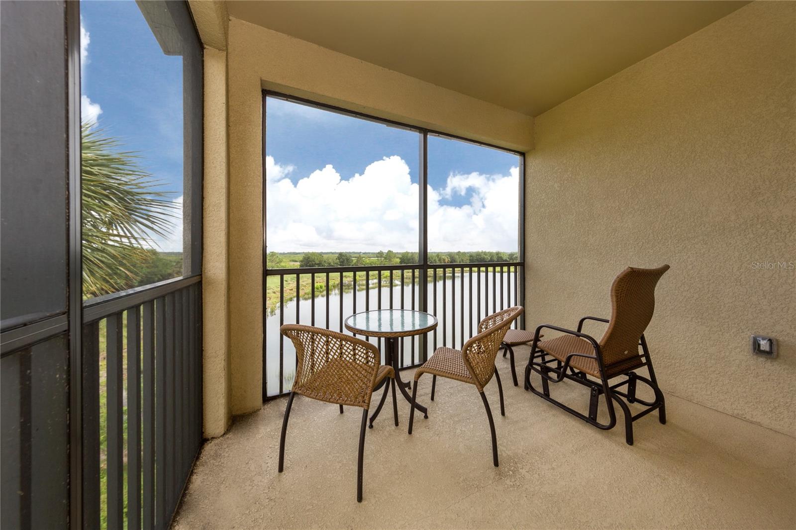 RIVER STRAND - Residential Lease