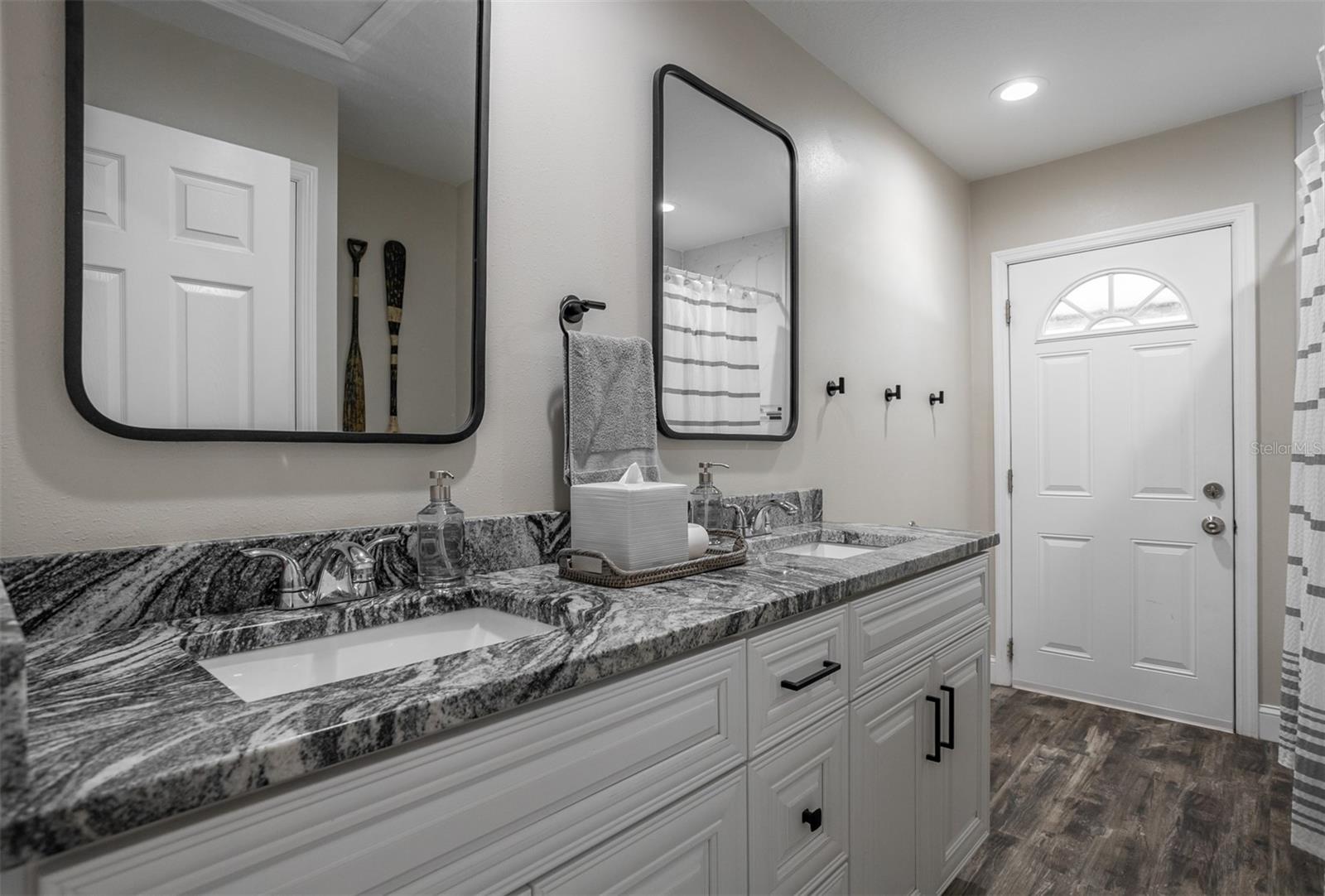 GLEN ECHO - Residential