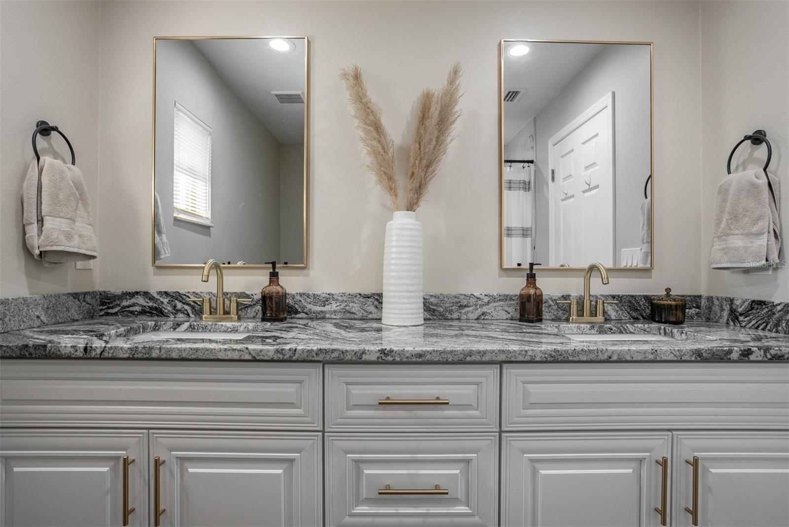 GLEN ECHO - Residential