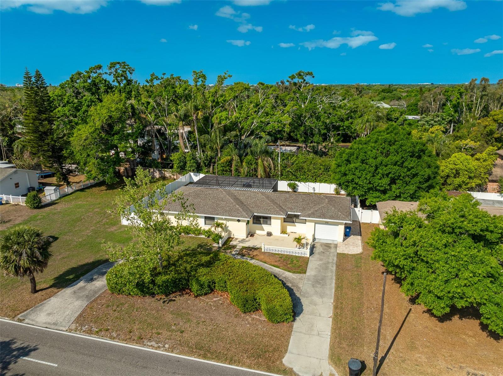 GLEN ECHO - Residential