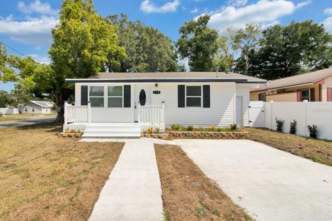 A home in APOPKA