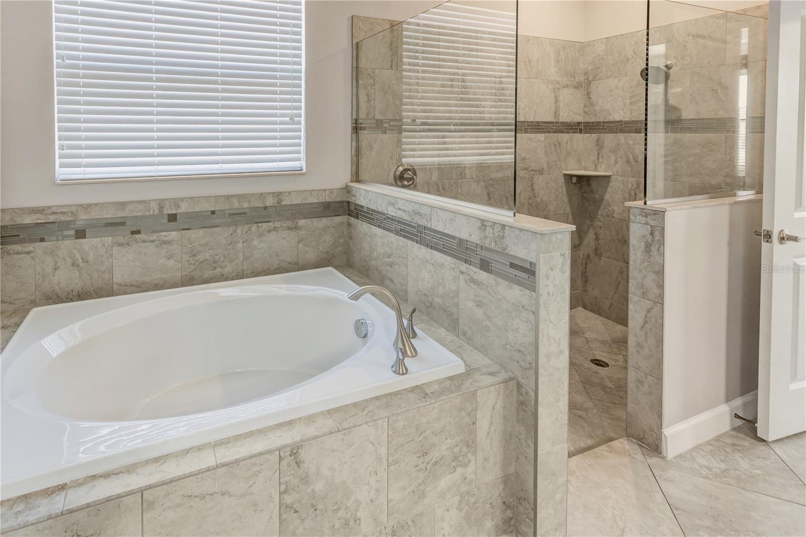 WATERLEAF PH 4B - Residential Lease