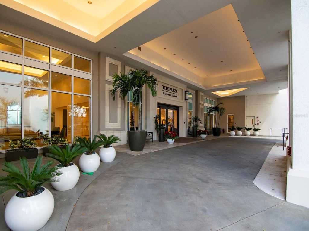 Photo of 450 Knights Run Avenue #2102, Tampa, FL 33602 (MLS # TB8472094)