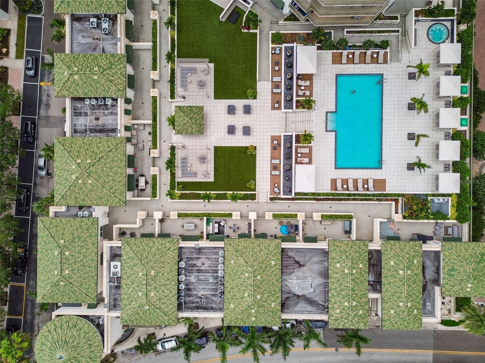 THE PLAZA HARBOUR ISLAND A CON - Residential