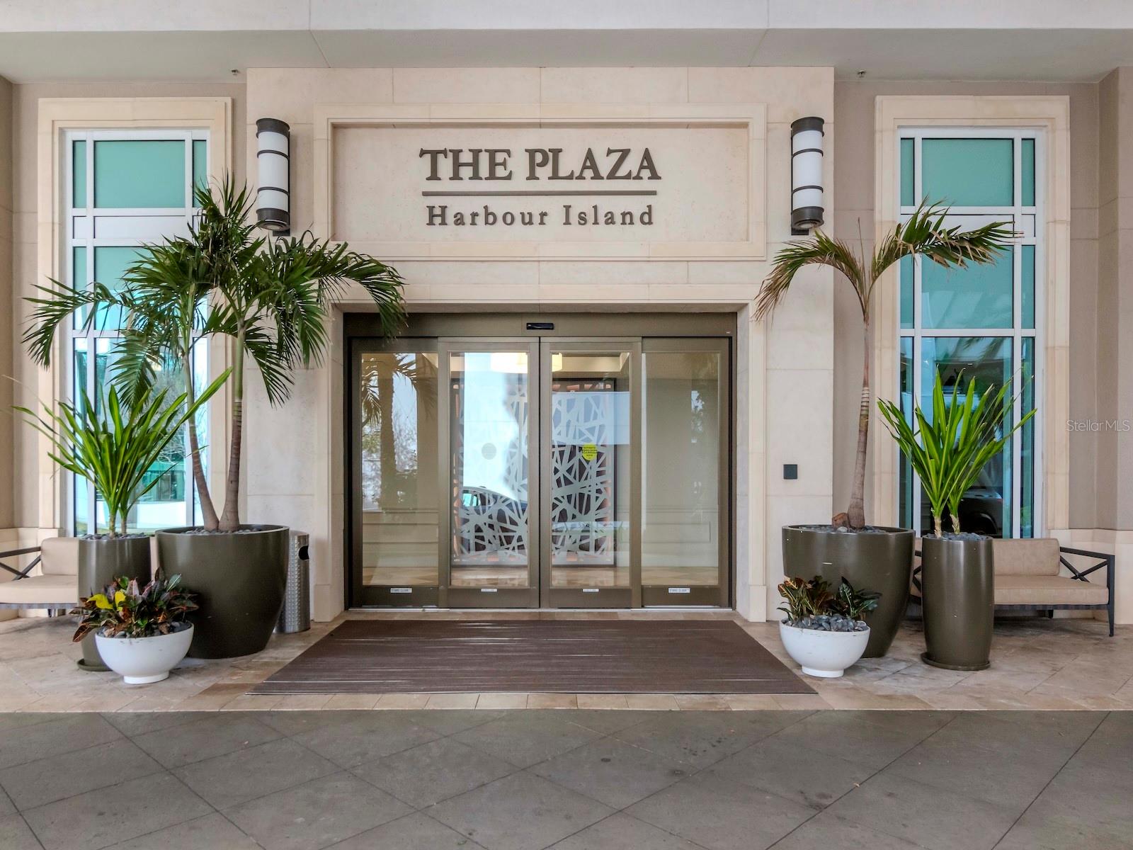 450 KNIGHTS RUN AVENUE 2102