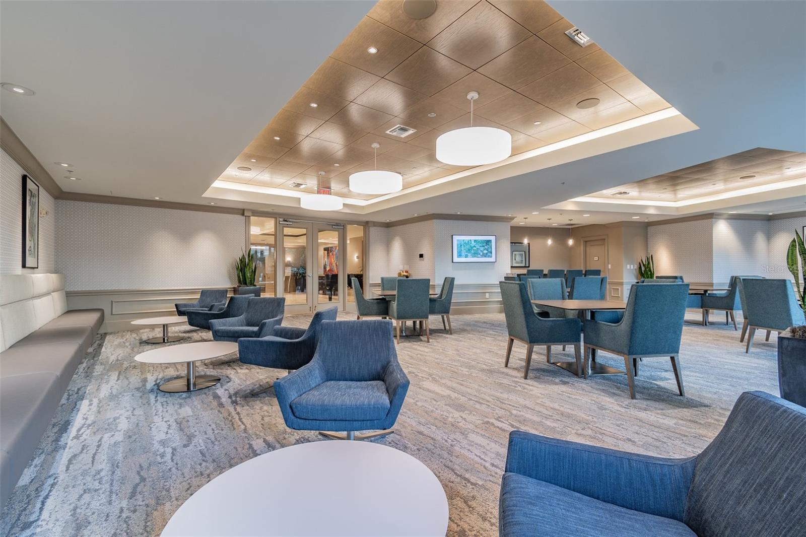 THE PLAZA HARBOUR ISLAND A CON - Residential