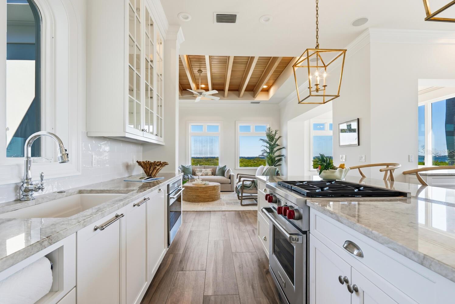 BAY ISLES - Residential