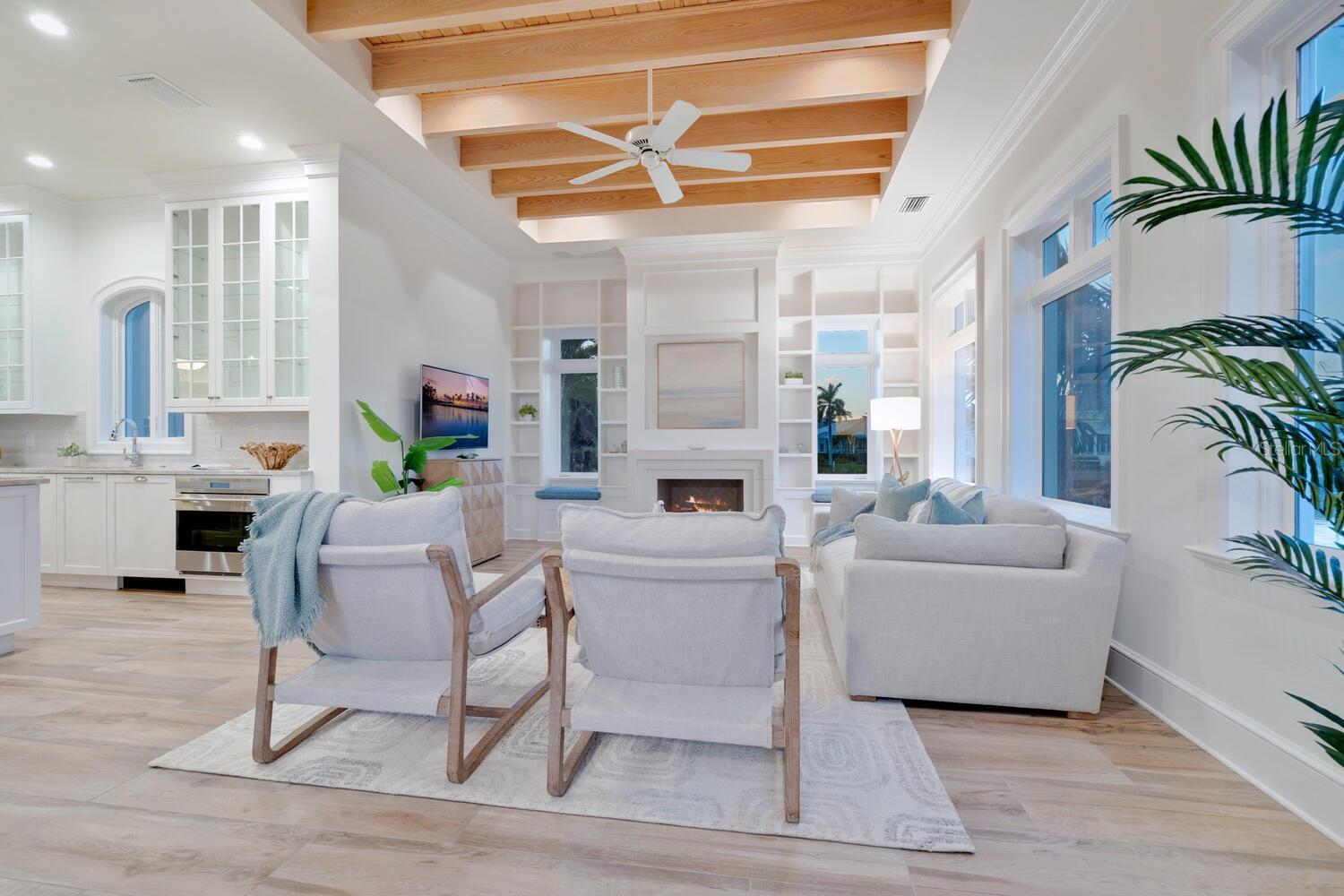 BAY ISLES - Residential