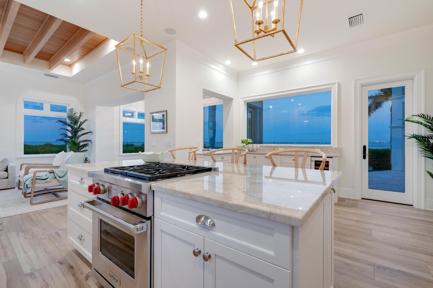 BAY ISLES - Residential