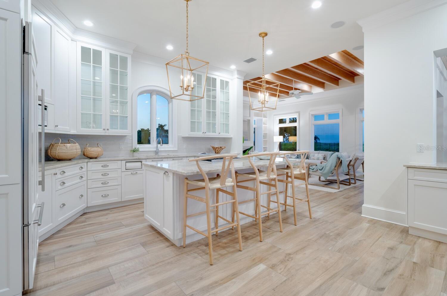 BAY ISLES - Residential