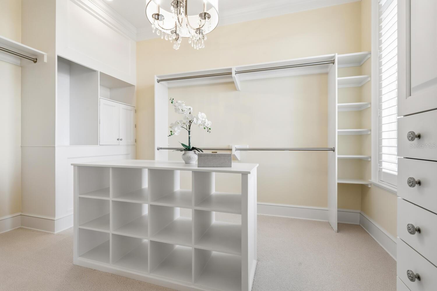 BAY ISLES - Residential