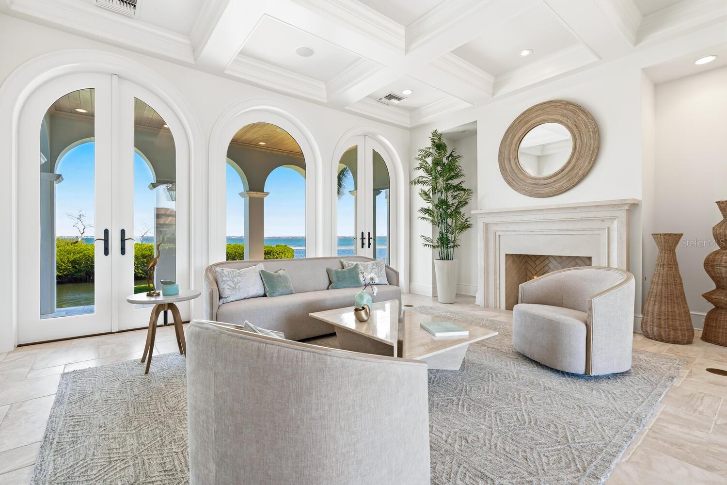 BAY ISLES - Residential