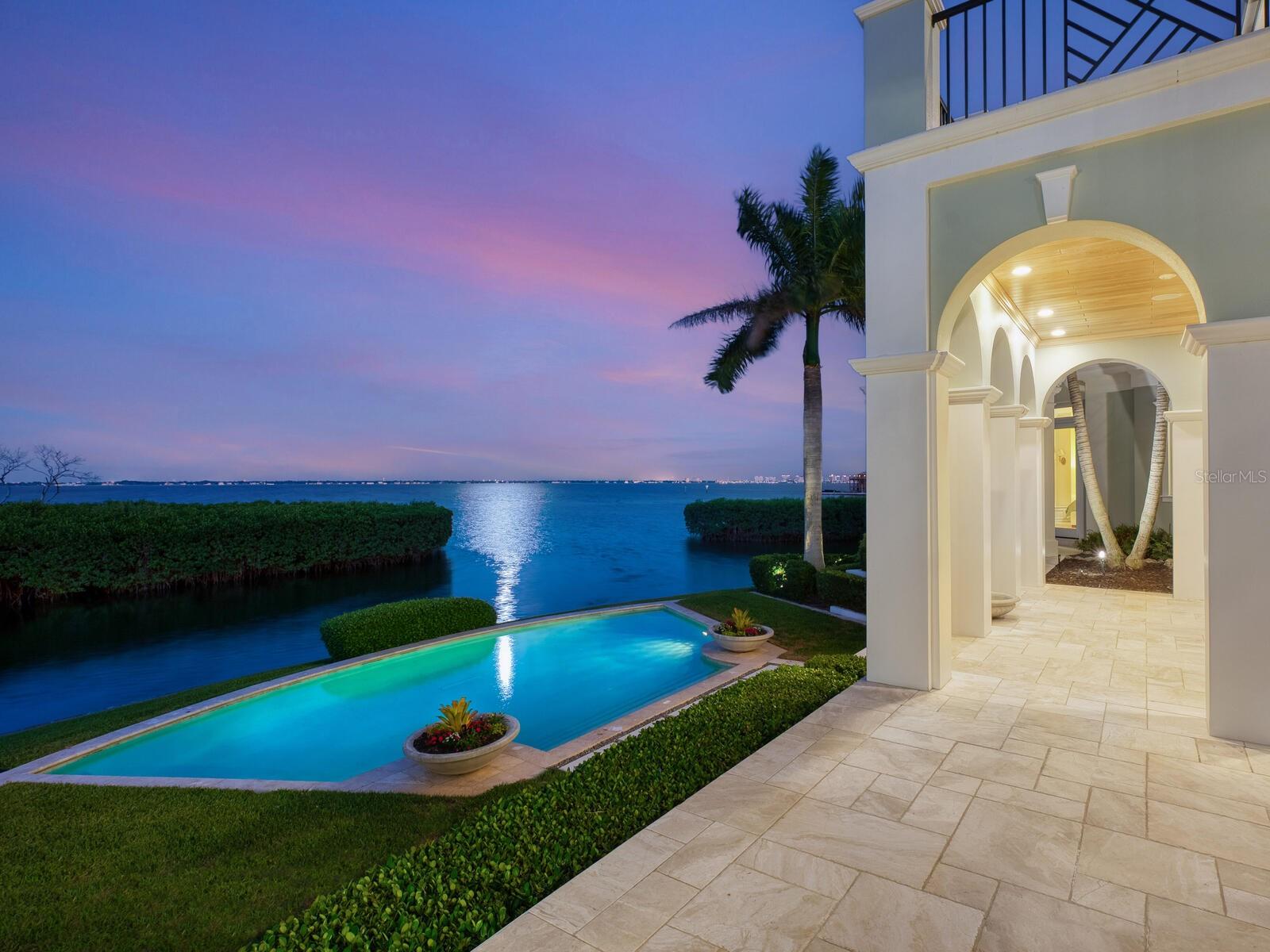 BAY ISLES - Residential