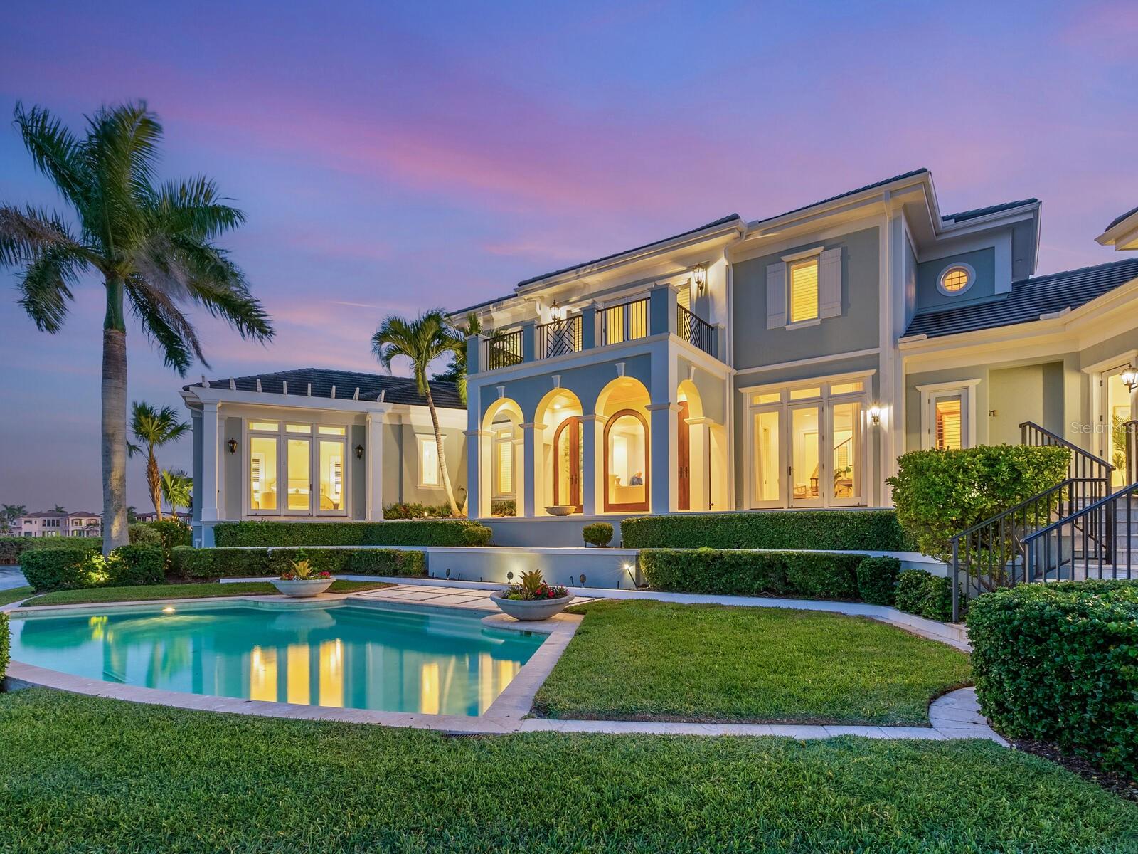 BAY ISLES - Residential