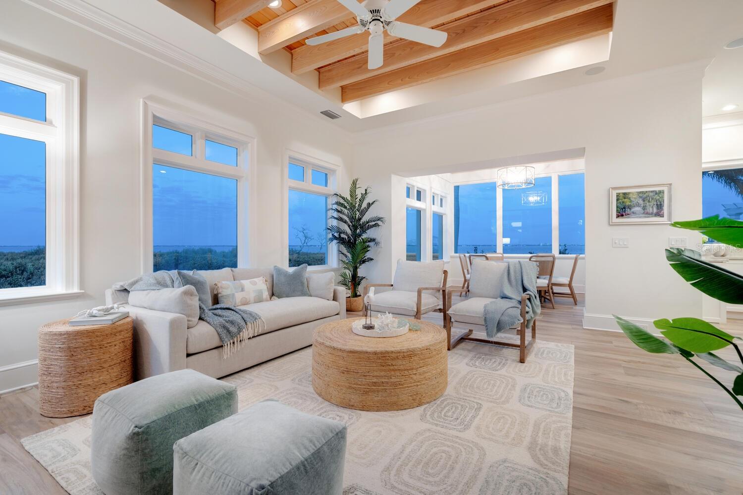 BAY ISLES - Residential