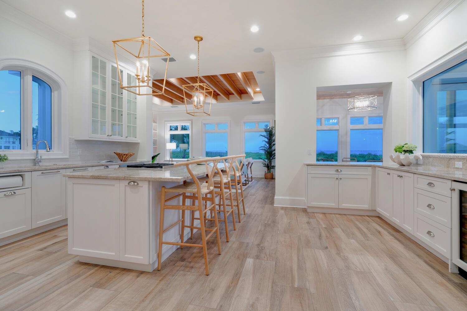 BAY ISLES - Residential