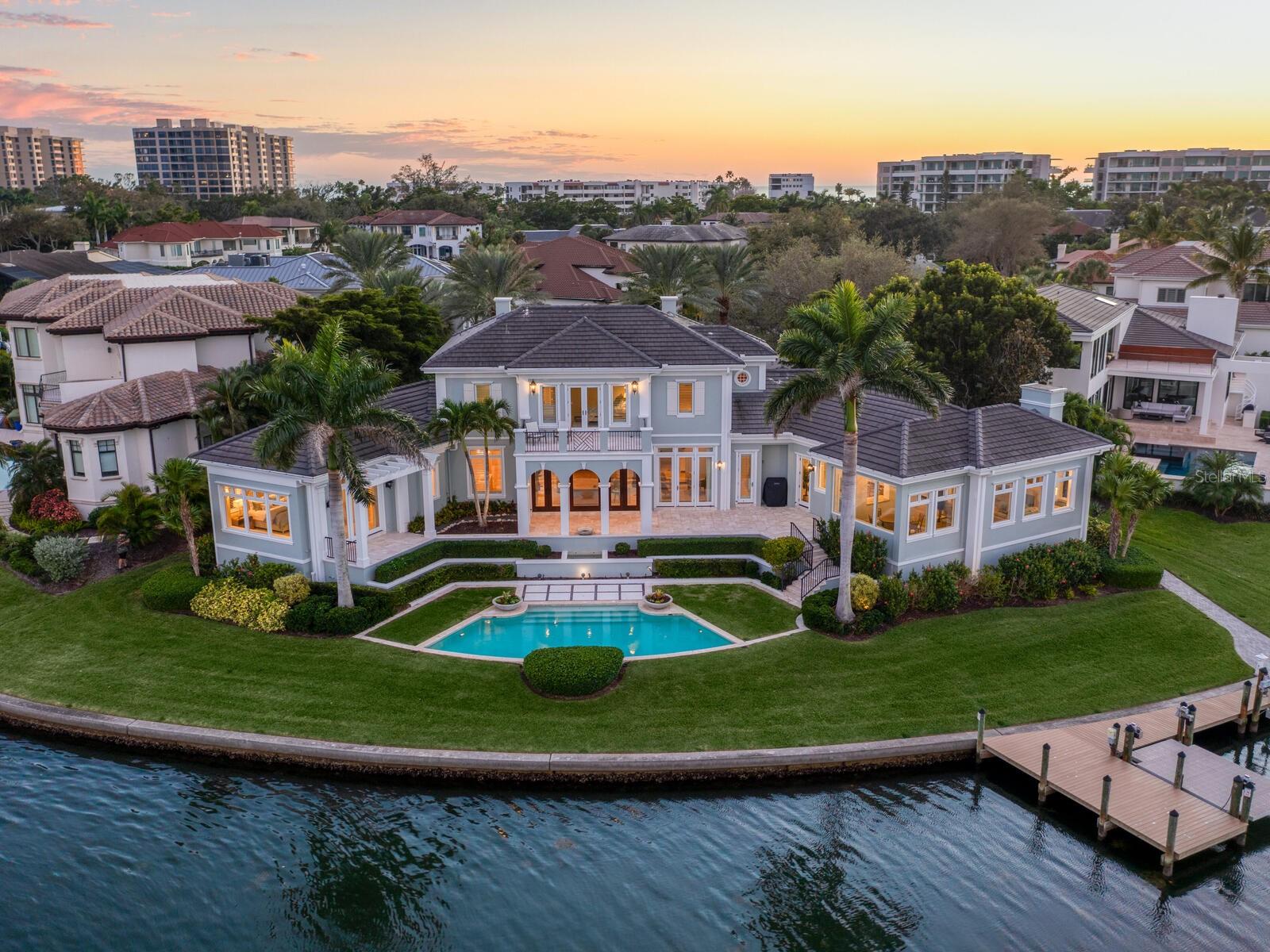 BAY ISLES - Residential