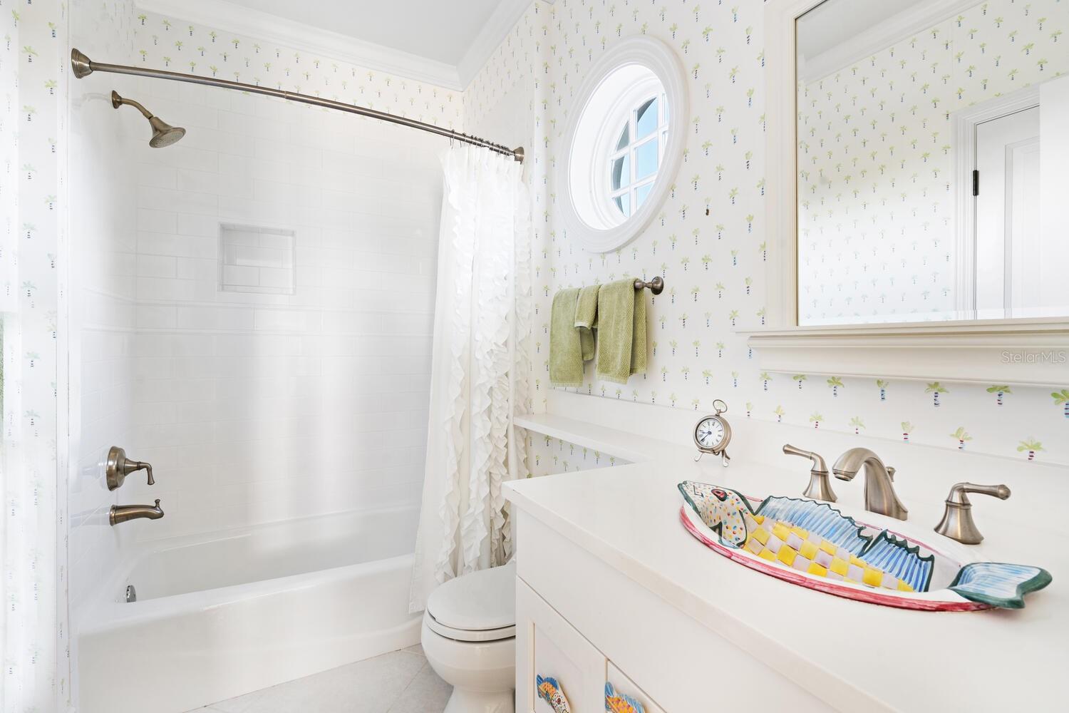 BAY ISLES - Residential