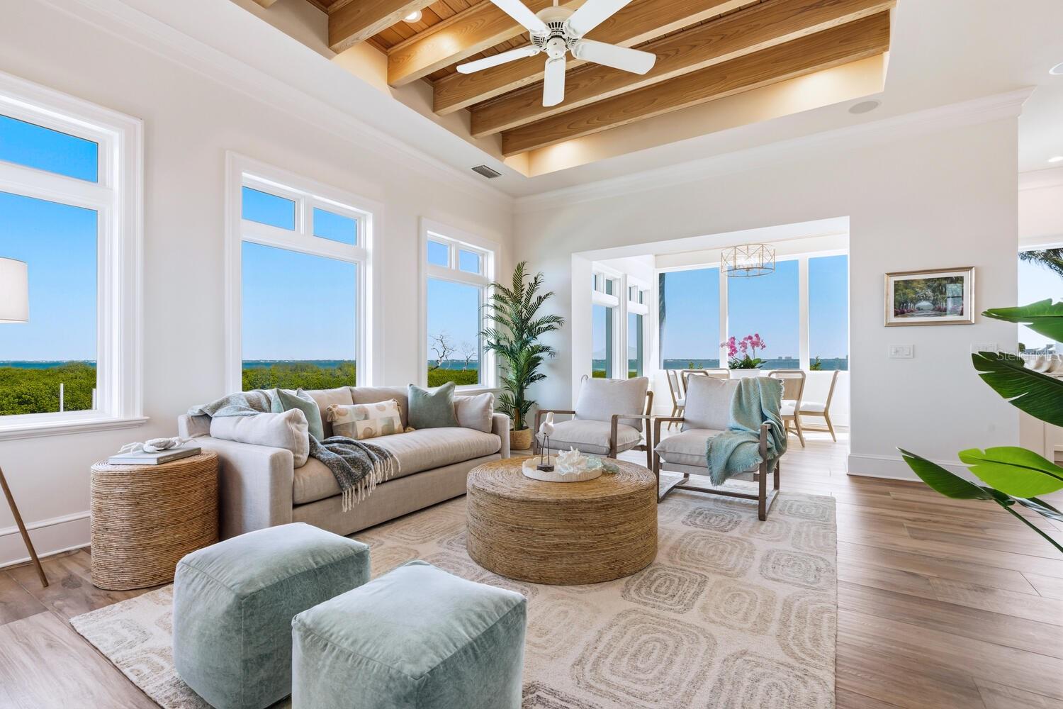 BAY ISLES - Residential