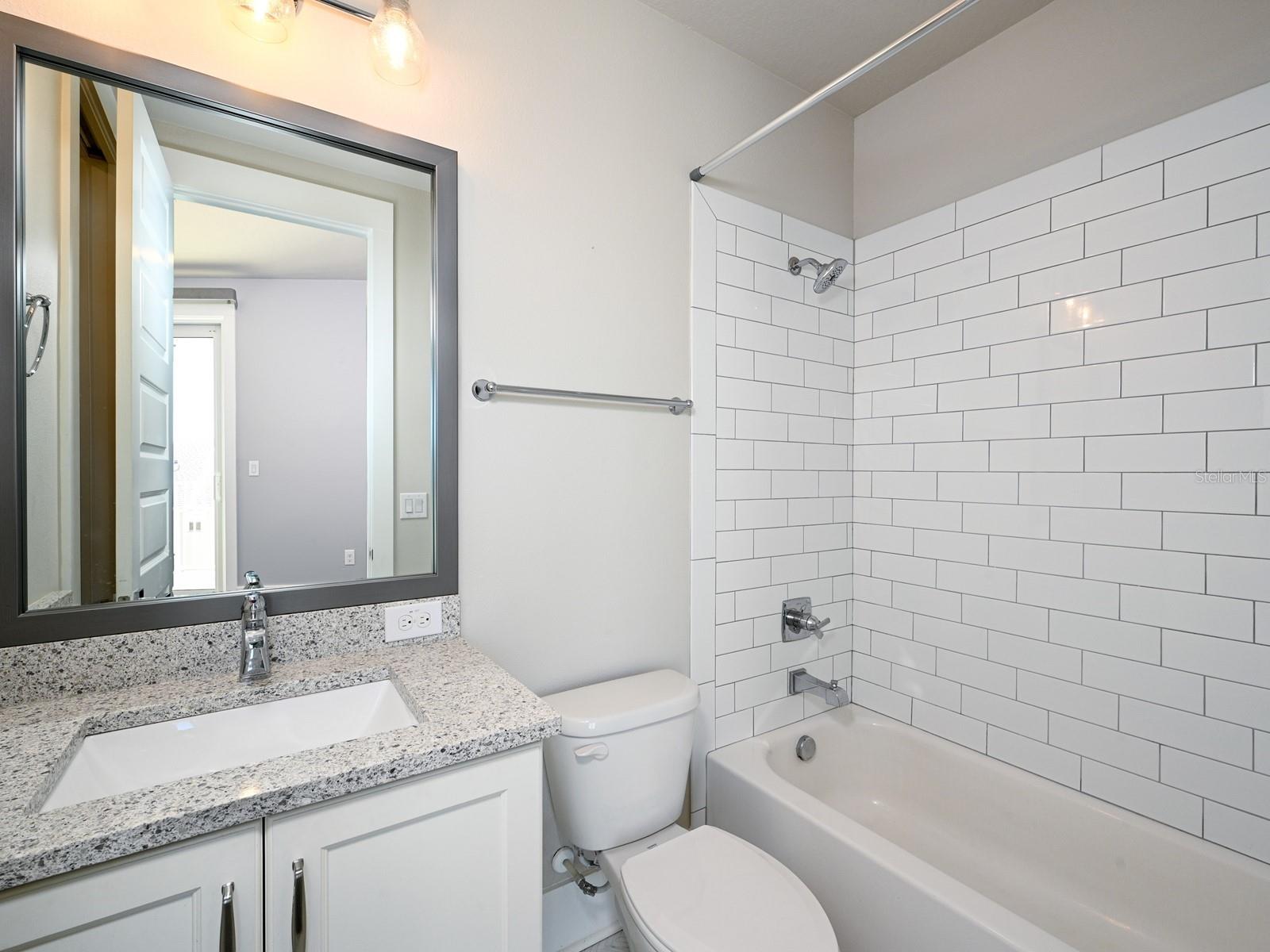 ENCLAVE/LAUREL PARK REP - Residential