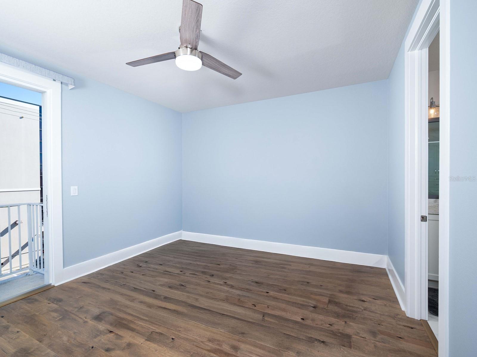 ENCLAVE/LAUREL PARK REP - Residential