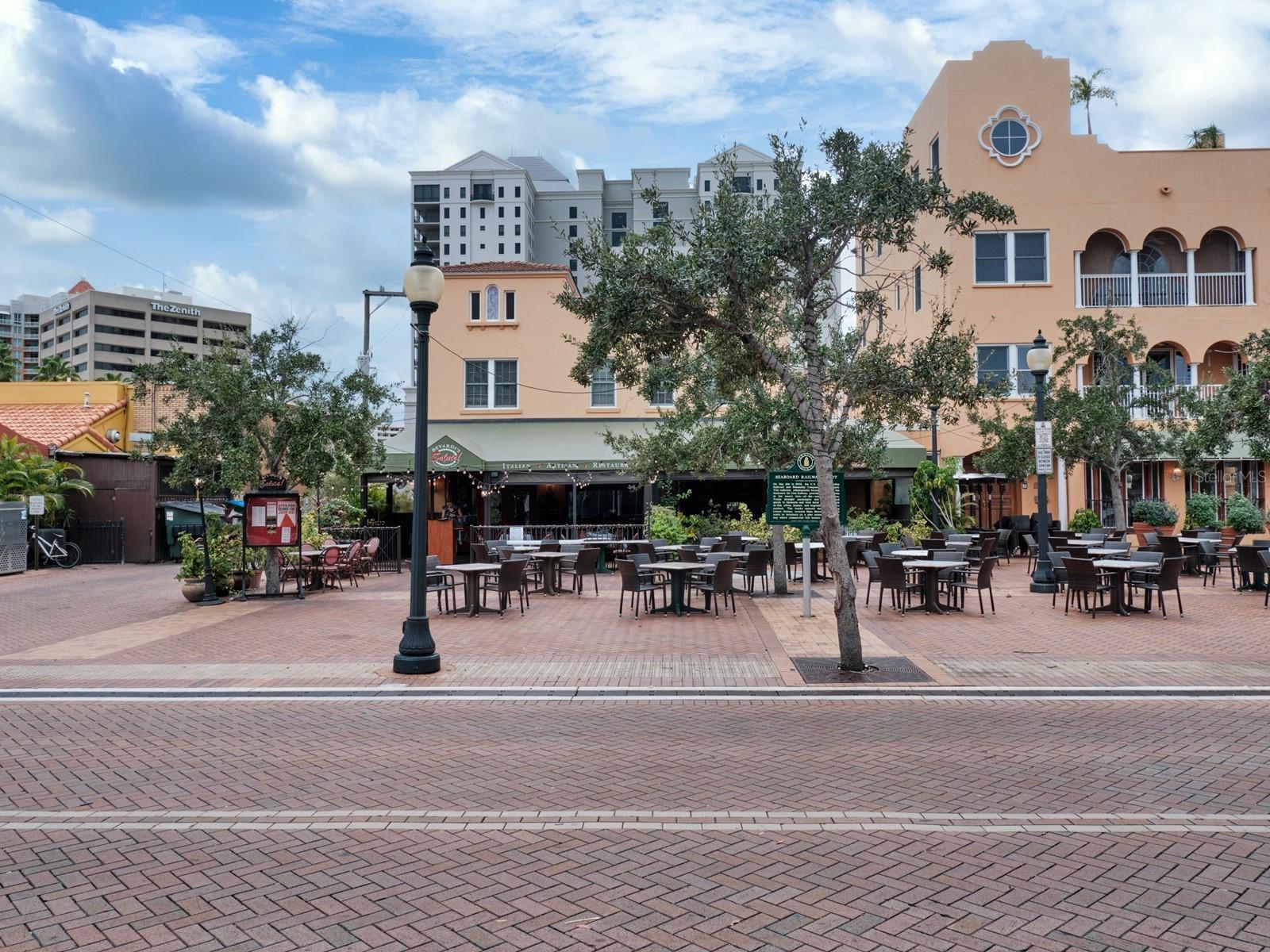 ENCLAVE/LAUREL PARK REP - Residential