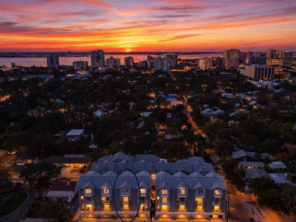 Photo of 516 Laurel Park Drive, Sarasota, FL 34236 (MLS # A4677304)