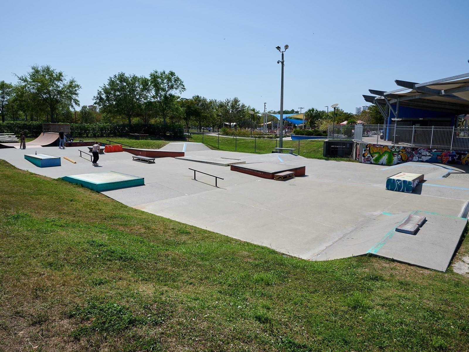 ENCLAVE/LAUREL PARK REP - Residential